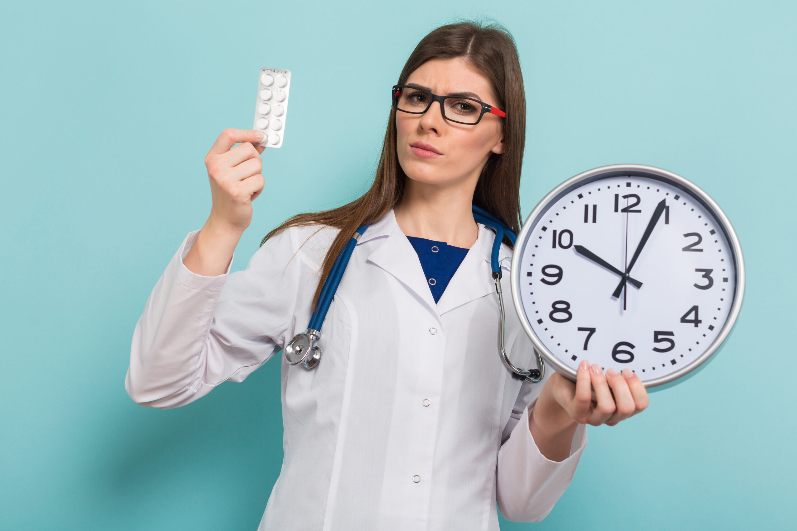 Невролог. Времени женщину доктора. Женщина врач. Красивые врачи женщины. Доктор женщина.