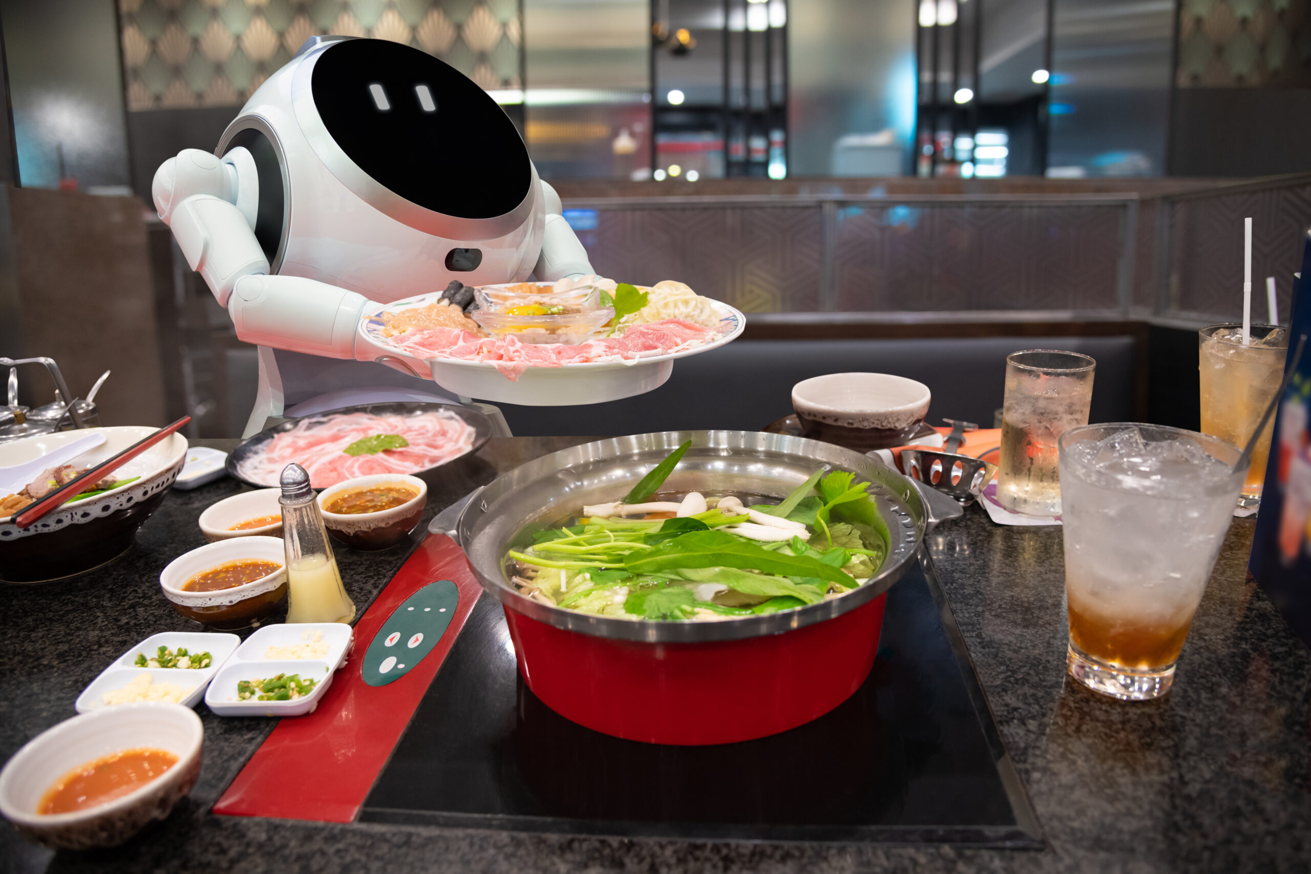 食事介助ロボット　AI　介護